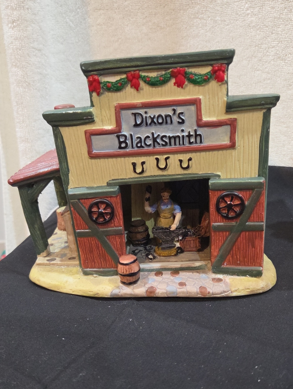 HOLIDAY VILLAGE DIXON'S BLACKSMITH